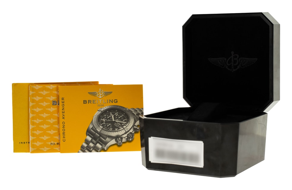 Breitling Chrono Avenger E13360 Image 4